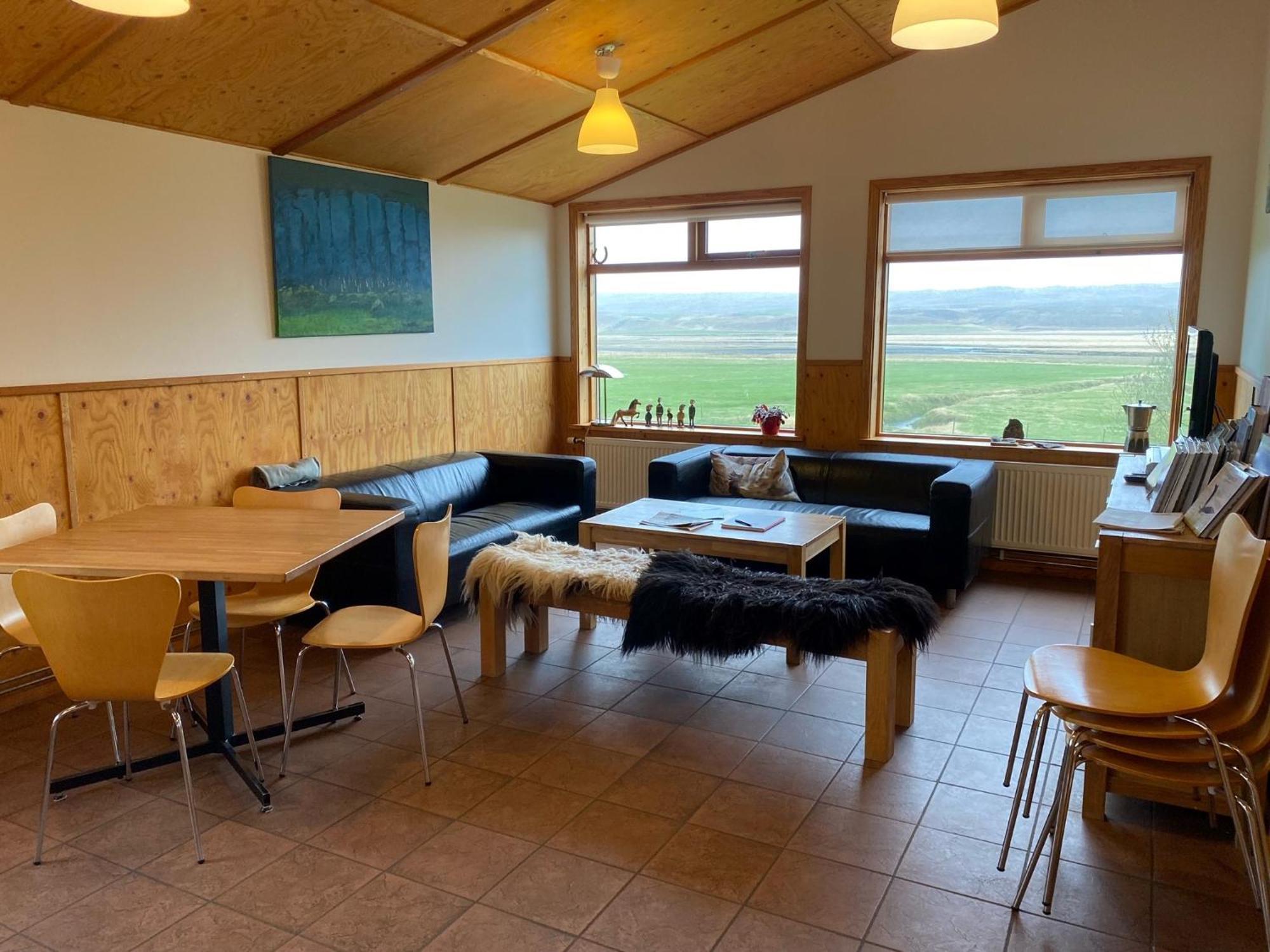Brekkulaekur Guesthouse Hunathing Vestra Exterior photo