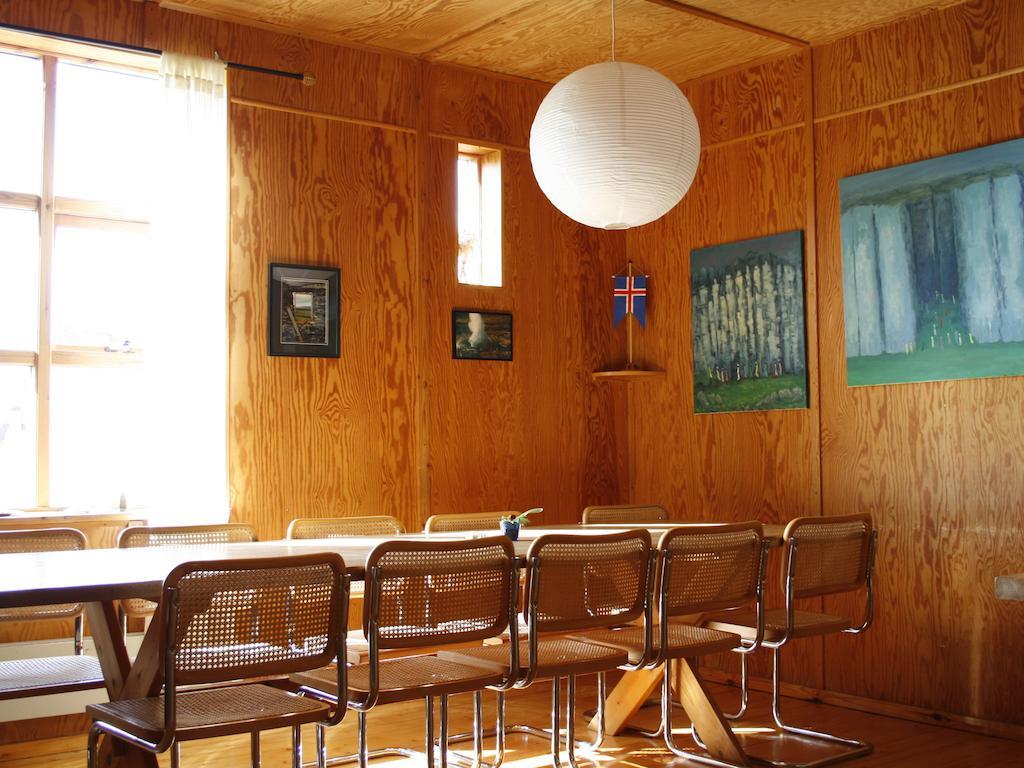 Brekkulaekur Guesthouse Hunathing Vestra Exterior photo