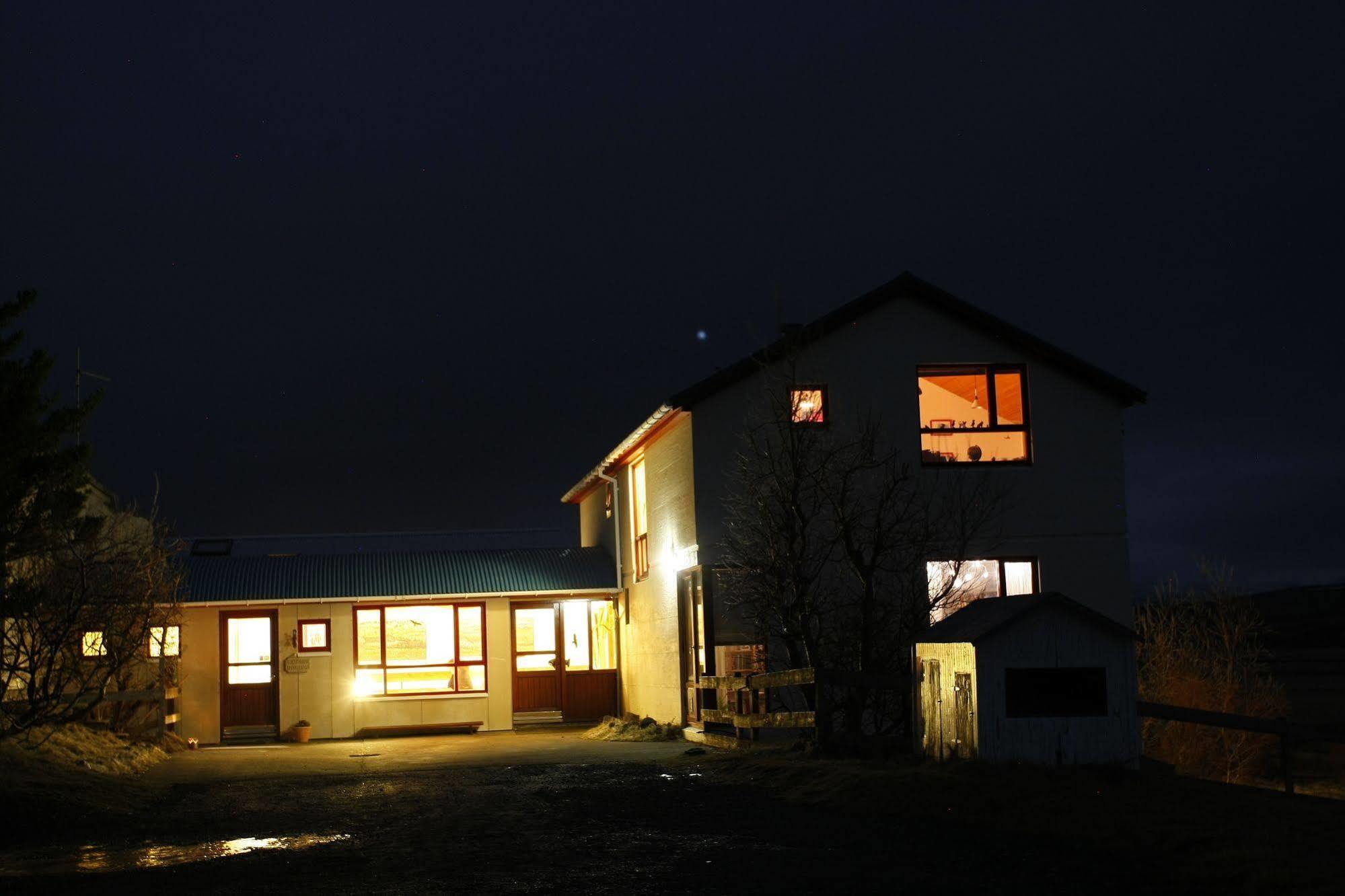 Brekkulaekur Guesthouse Hunathing Vestra Exterior photo